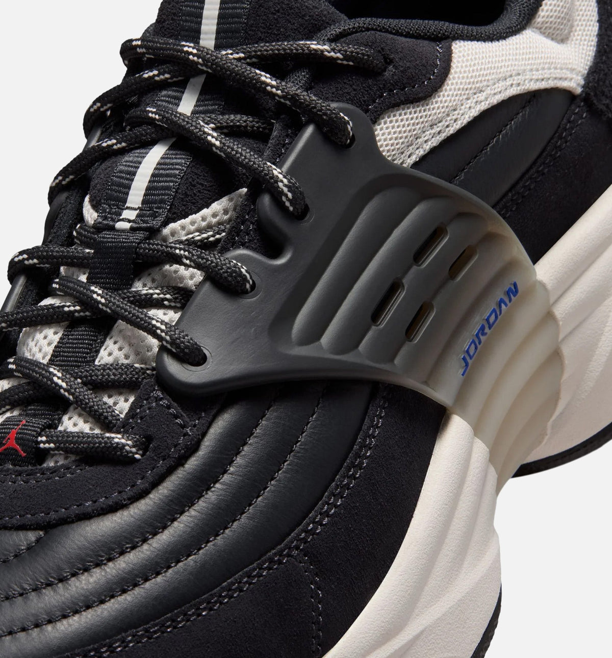 Trunner OS SE Mens Lifestyle Shoe - Off NoirUniversity RedPhantom