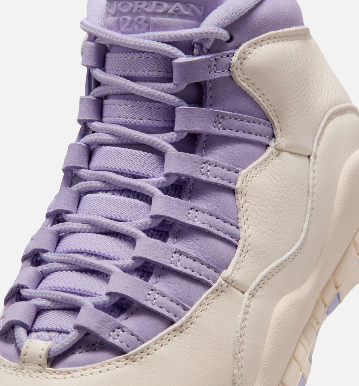 Air Jordan 10 Retro Hydrangeas Womens Lifestyle Shoe - ChalkHydrangeasWild Grape