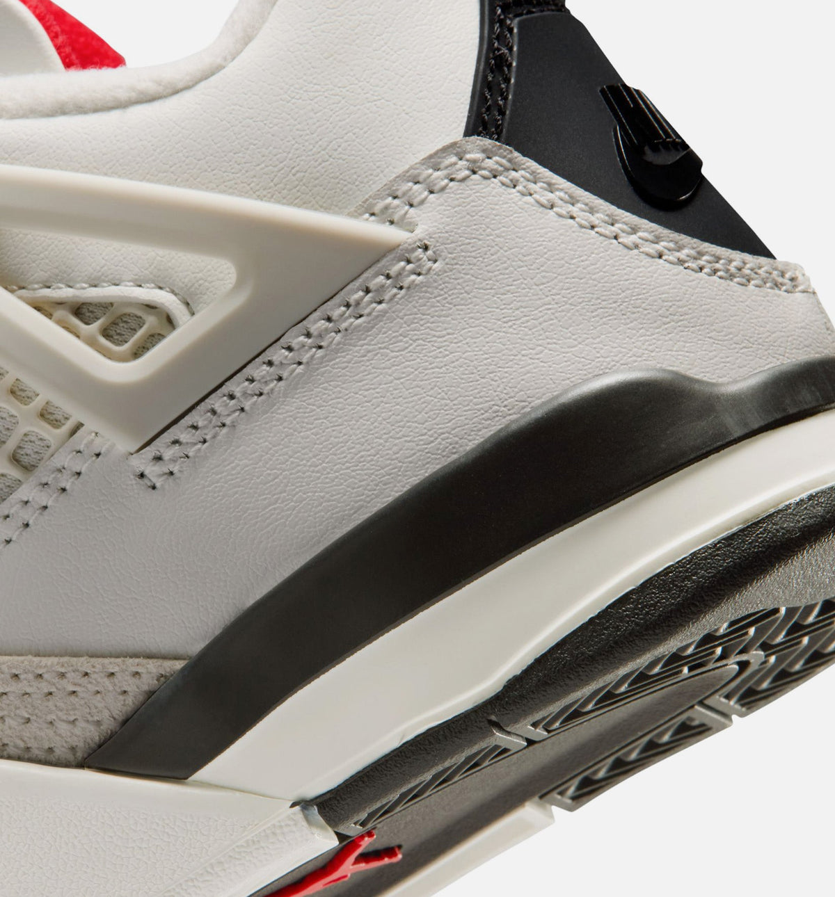 Air Jordan 4 Retro Flight Club Preschool Lifestyle Shoe - SailBlackUniversity Red