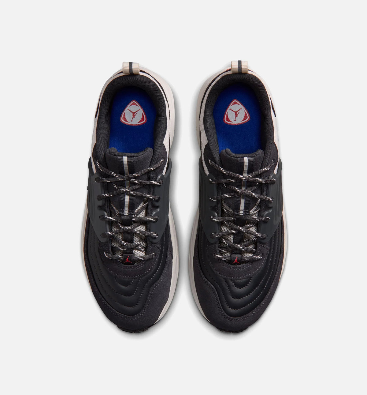 Trunner OS SE Mens Lifestyle Shoe - Off NoirUniversity RedPhantom